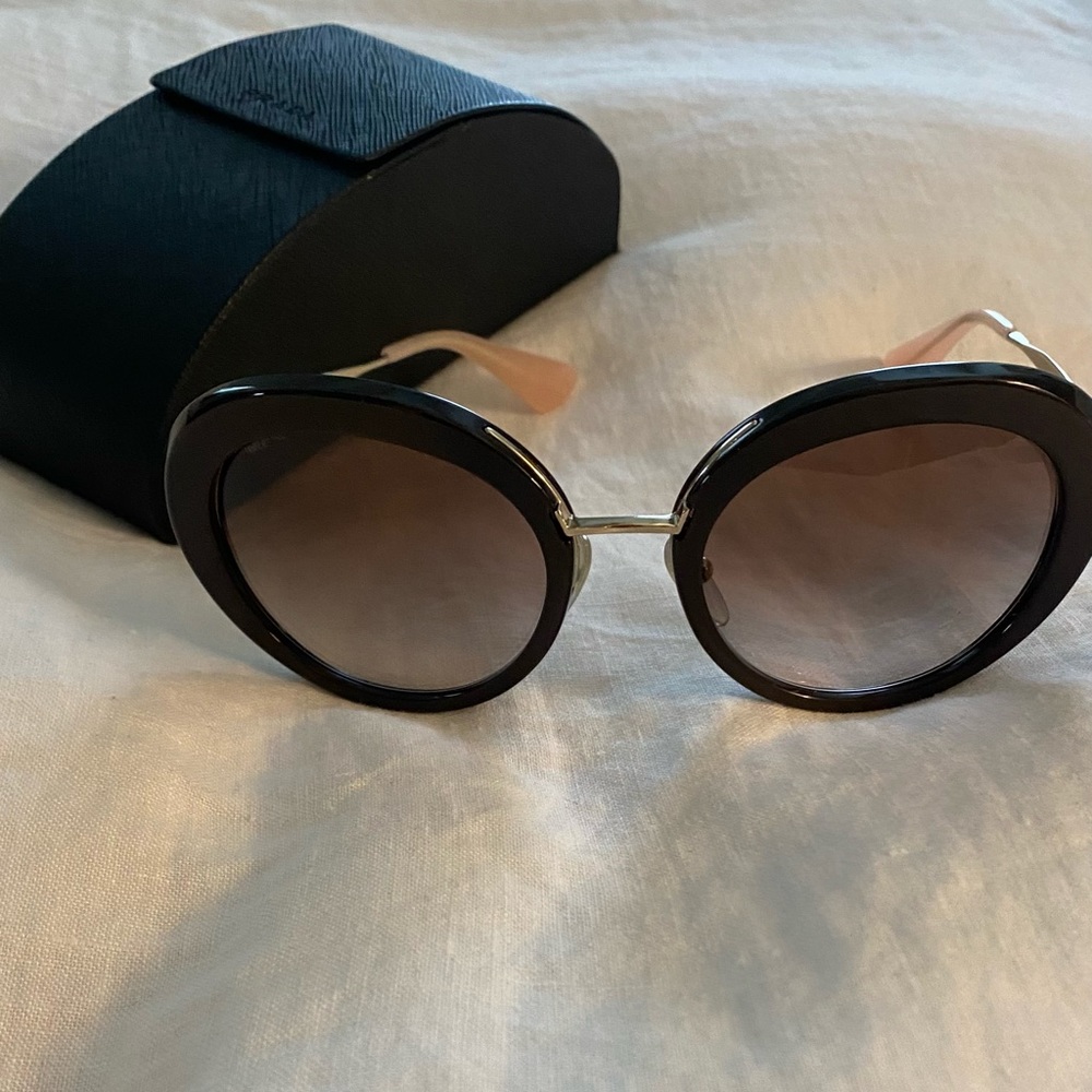 Prada Sunglass